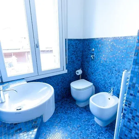 Lejlighed Flat 5 Min From Duomo With Park For Small Cars *