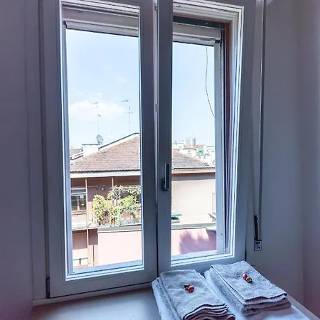 Daire Flat 5 Min From Duomo With Park For Small Cars